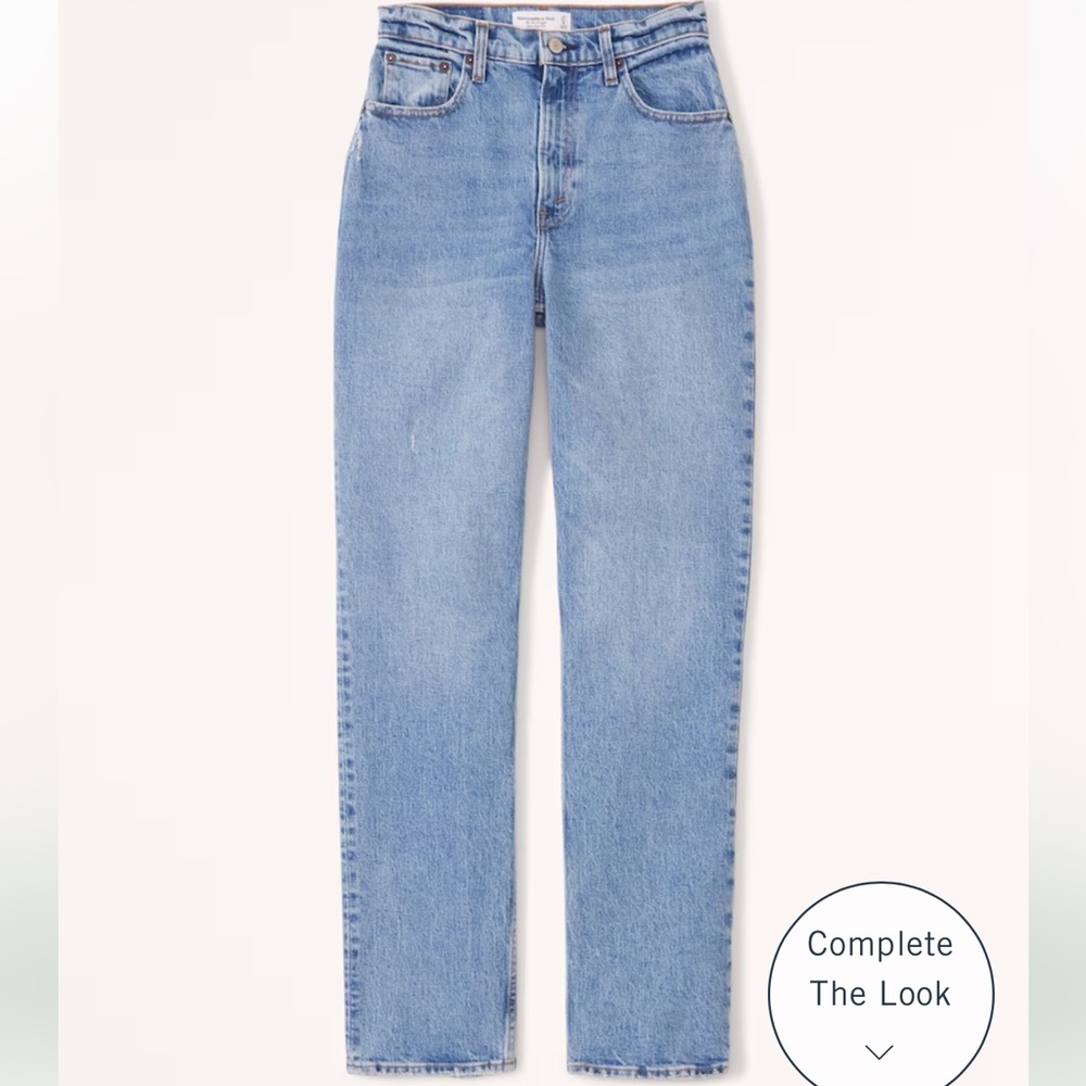 Abercrombie & Fitch - Curve Love Ultra High Rise 90s Straight Jean